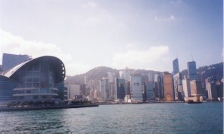 hk_harbour_s.jpg (16747 bytes)