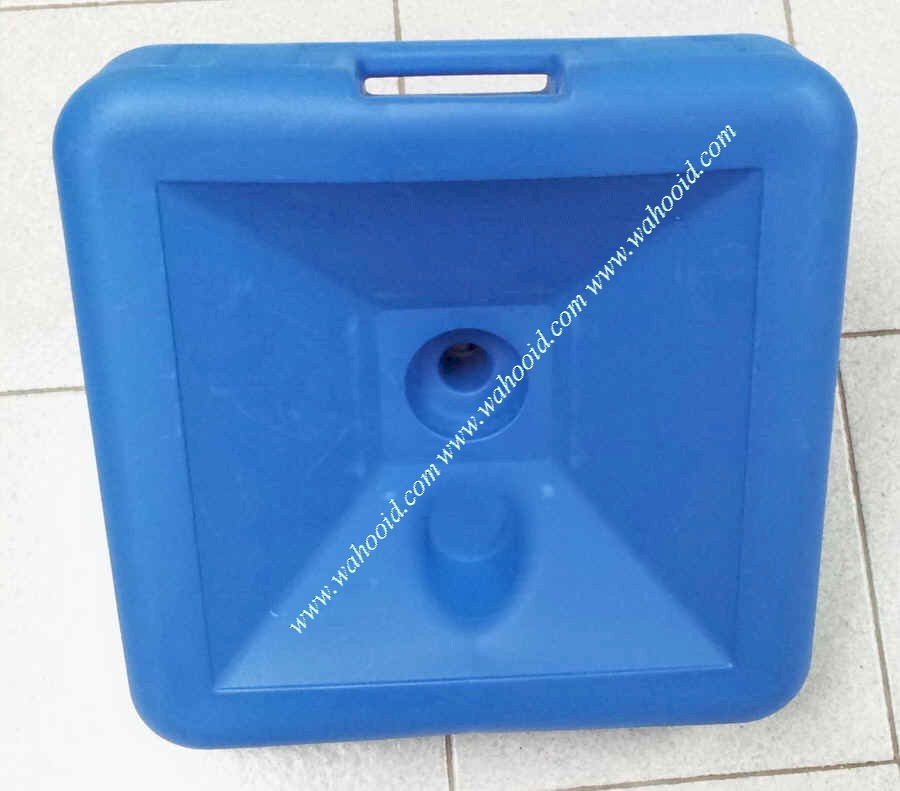 te300b_triangle_blue_2.jpg (153418 bytes)